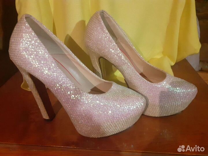 Туфли модельные