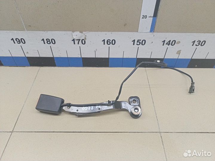 Ответная часть ремня безопасности Octavia (A4 1U)