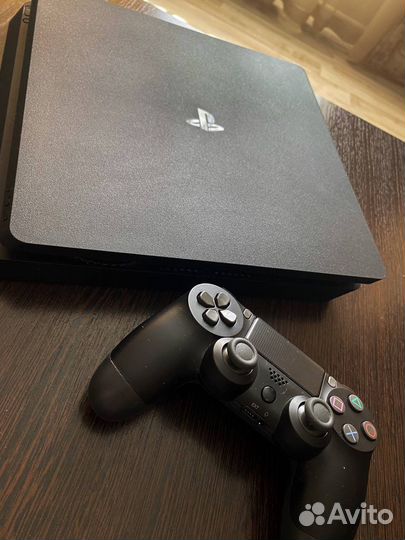 Sony PS4 slim