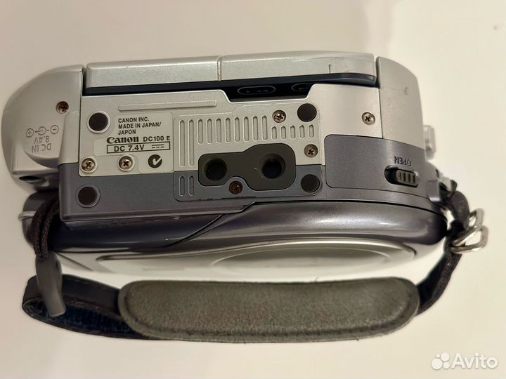 Видеокамера canon