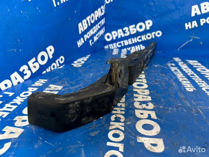 Левая боковая накладка кабины. Iveco Eurotrakker