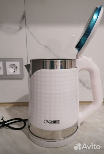 Чайник электрический новый