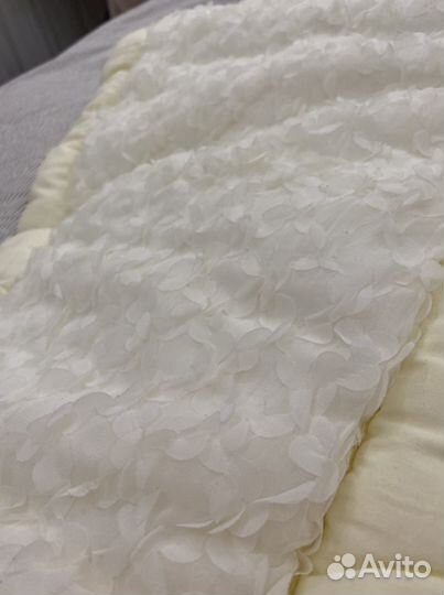 Бортики для кроватки и постельный комплект