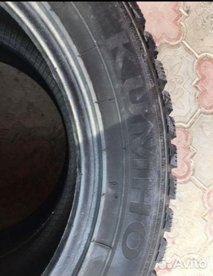 Kumho I'Zen KW22 225/55 R17