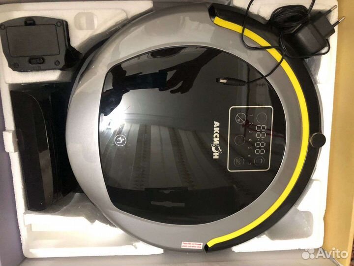 Робот пылесос аксион