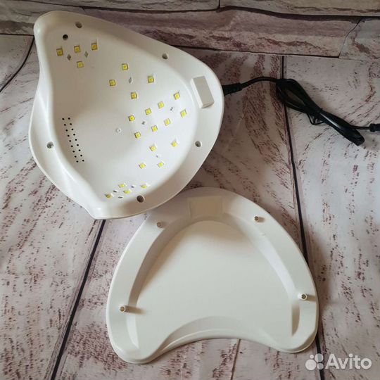 Лампа для маникюра новая