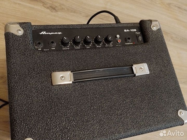 Ampeg ba-108 Комбоусилитель для бас гитары