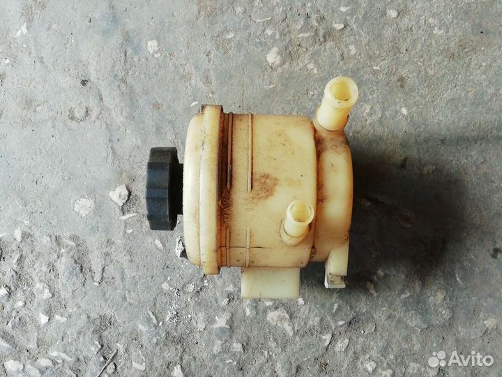 Бачек гура хендай акцент