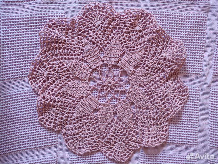 Салфетка крючком 28-46 см