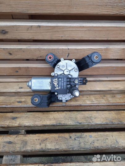 Моторчик трапеции дворников (стеклоочистителя)