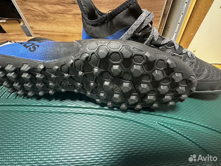 Футбольные бутсы adidas 43