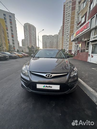 Hyundai i30 1.6 AT, 2010, 176 146 км
