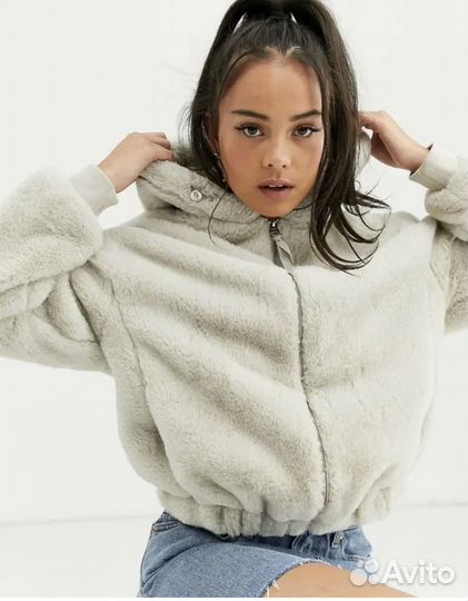 Шуба bershka