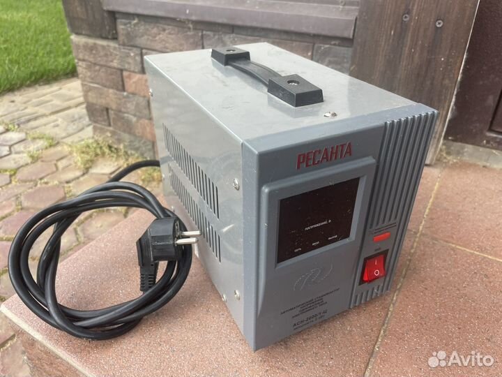 Стабилизатор напряжения Ресанта 2квт