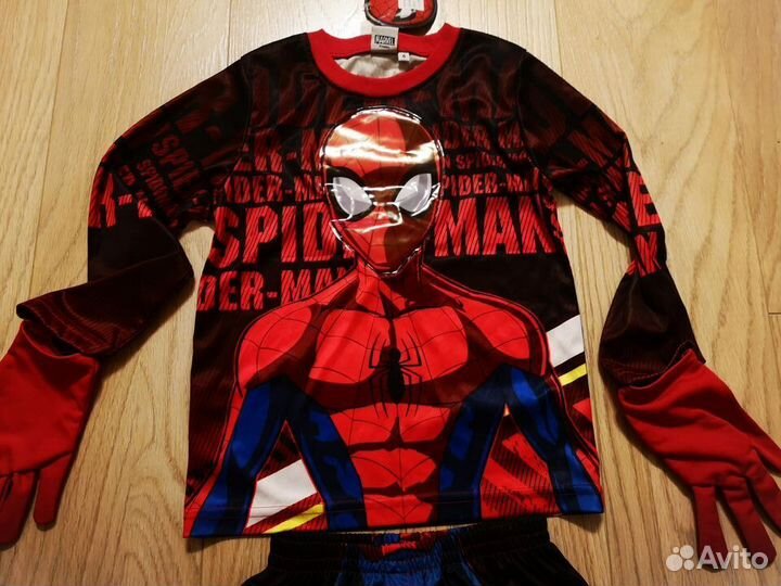 Костюм человека-паука новый (4 года)