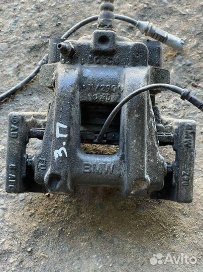 Бмв 1 f20 суппорт задний правый