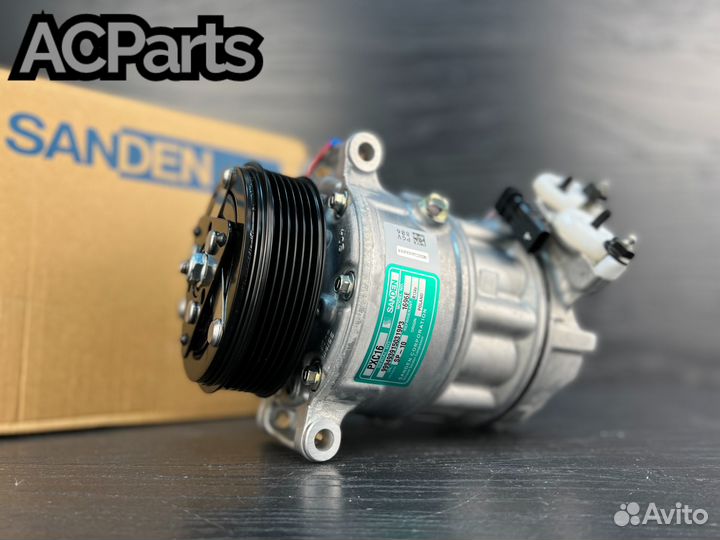 Компрессор кондиционера Jaguar XF