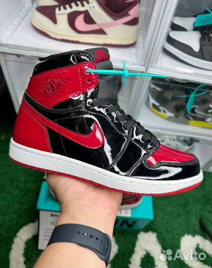 Кроссовки Nike Air Jordan 1 High Bred Patent