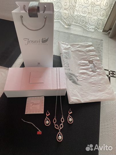 Ювелирный гарнитур 