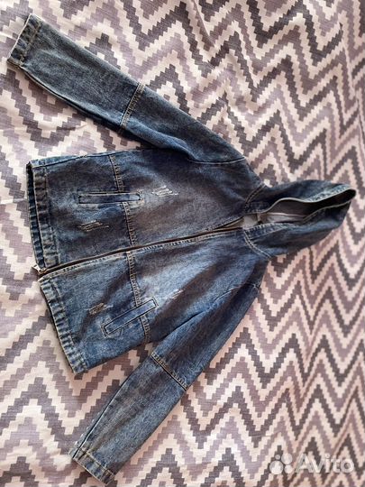 Джинсовая куртка