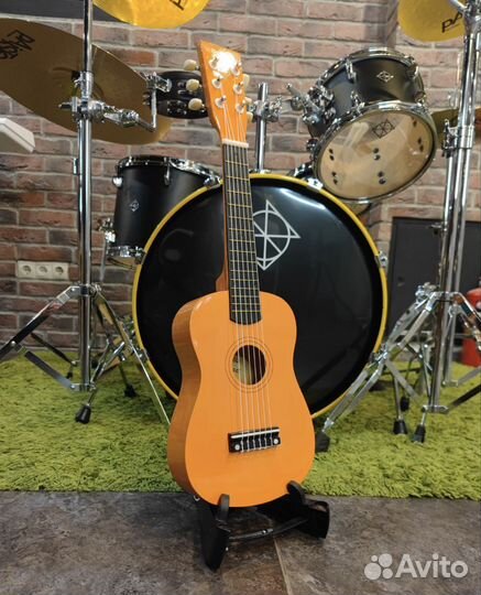 Гиталеле + чехол