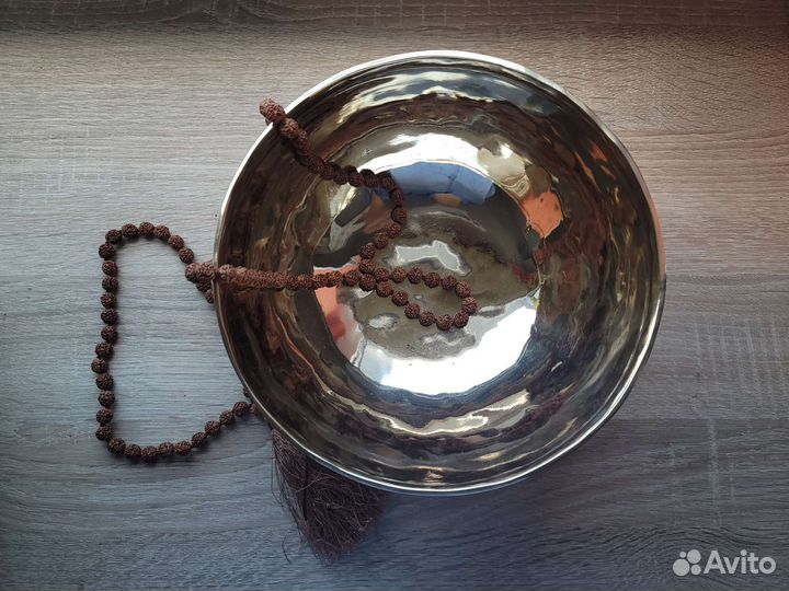 Тибетская поющая чаша Ми