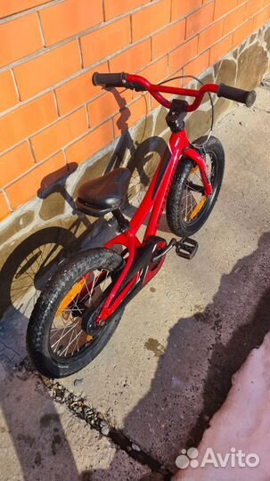 Детский велосипед 16 Specialized