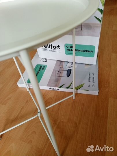 Поднос-Стол металлический складной белый