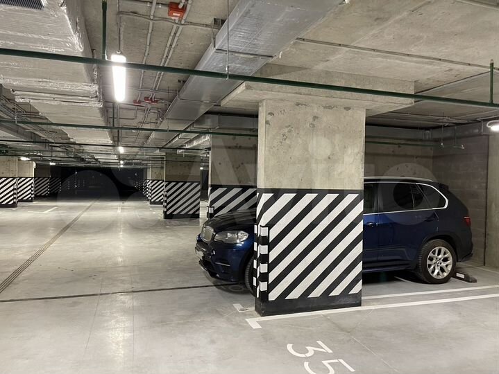 Машиноместо, 14 м²