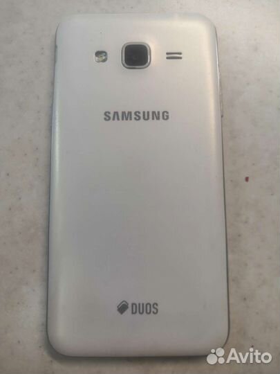 Samsung galaxy J320