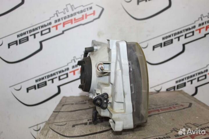 Фара nissan terrano LR50 LUR50 LVR50 PR50 RR50 TR5