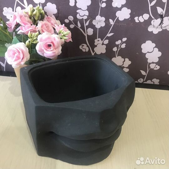 Кашпо для цветов