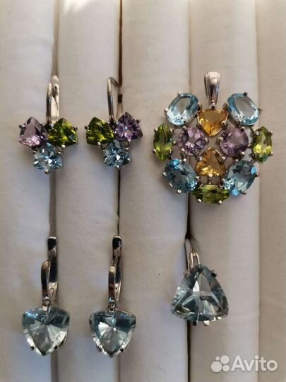 Роскошные гарнитуры с натуральными камнями