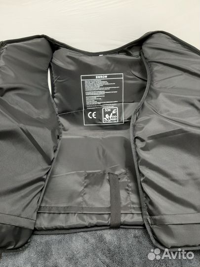 Спасательный жилет