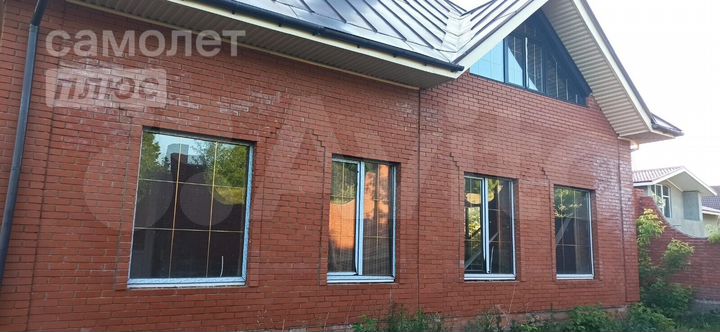 Дом 597,1 м² на участке 15 сот.