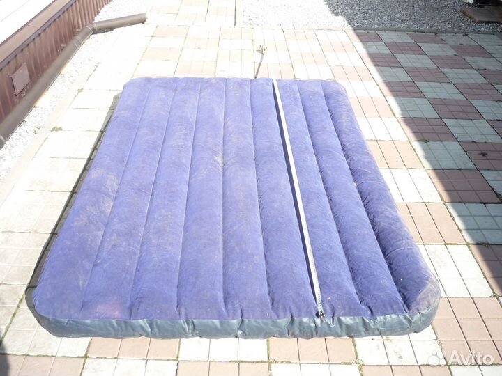 Надувной матрас intex двухместный с насосом б\у