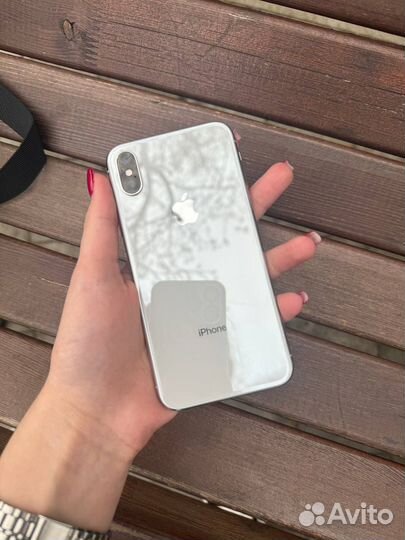 iPhone X, 64 ГБ