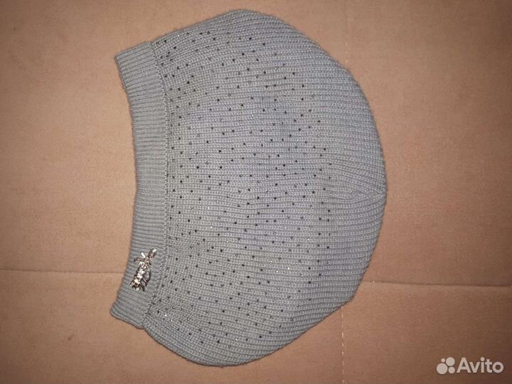 Демисезонная женская шапка