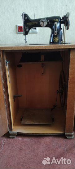 Швейная машинка Textima 25-30 в хорошем состоянии