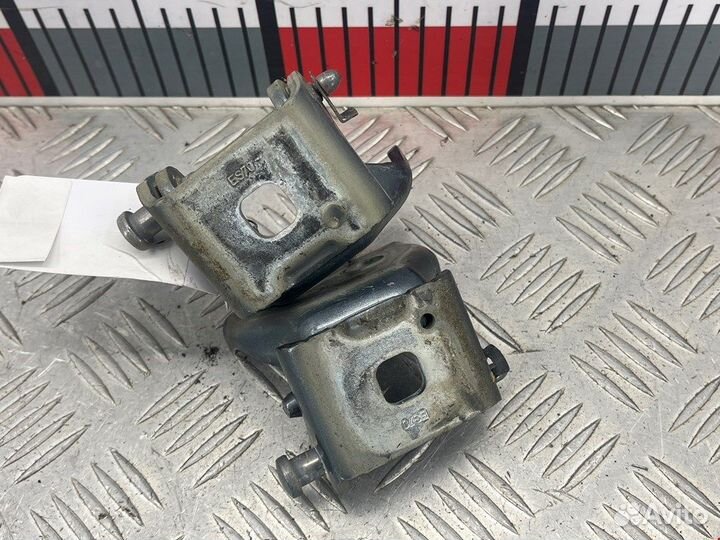 Петля для Peugeot-Citroen C4 Grand Picasso 1