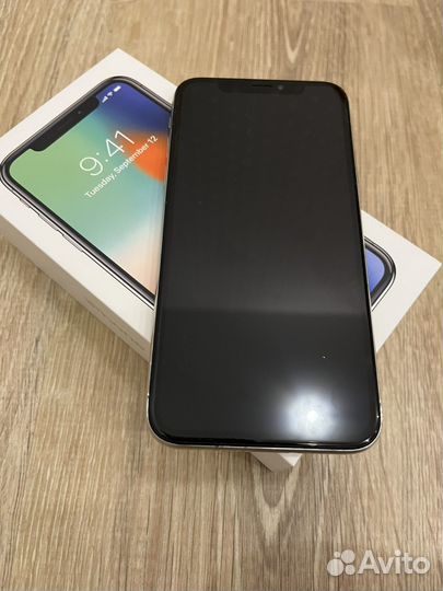 iPhone X, 64 ГБ
