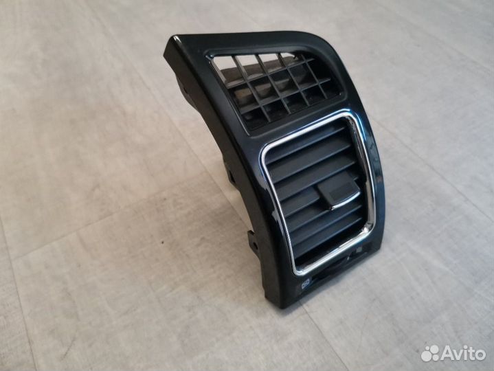 Дефлектор воздушный левый Geely Emgrand Ec7 1.5