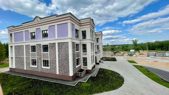 2-к. квартира, 60 м², 3/3 эт.