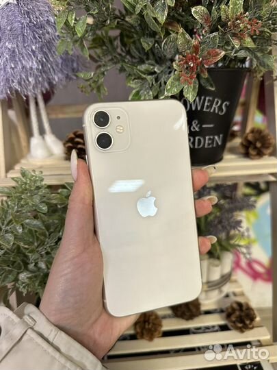 iPhone 11, 64 ГБ