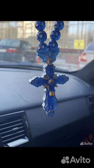 Крест ручной работы в авто