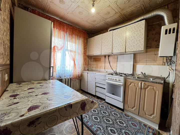 3-к. квартира, 60 м², 3/5 эт.