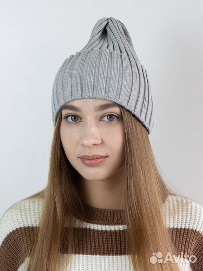 Женская шапка осень