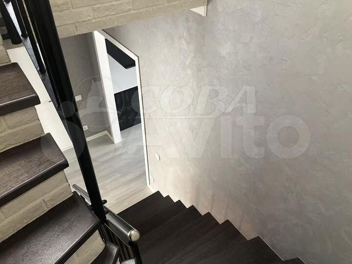 4-к. квартира, 120 м², 2/2 эт.