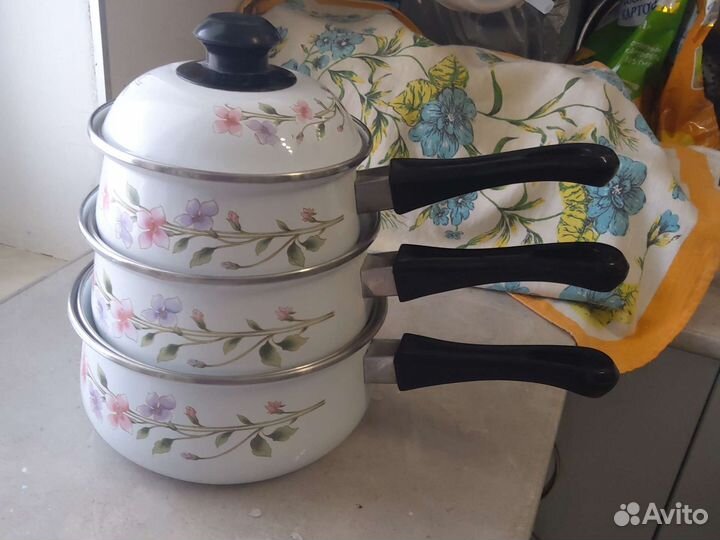 Набор эмалированных кастрюль Югославия 80 годы