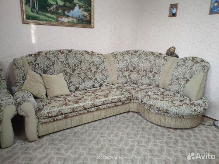 Угловой диван бу